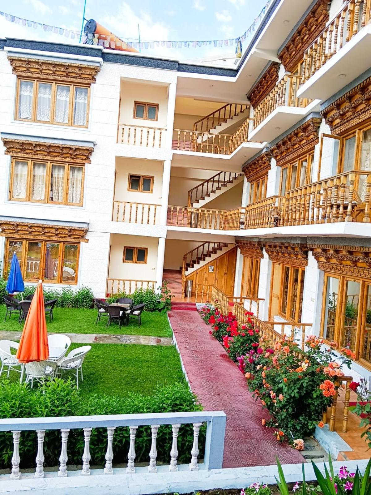 Kidar Hotel เลห์ ภายนอก รูปภาพ