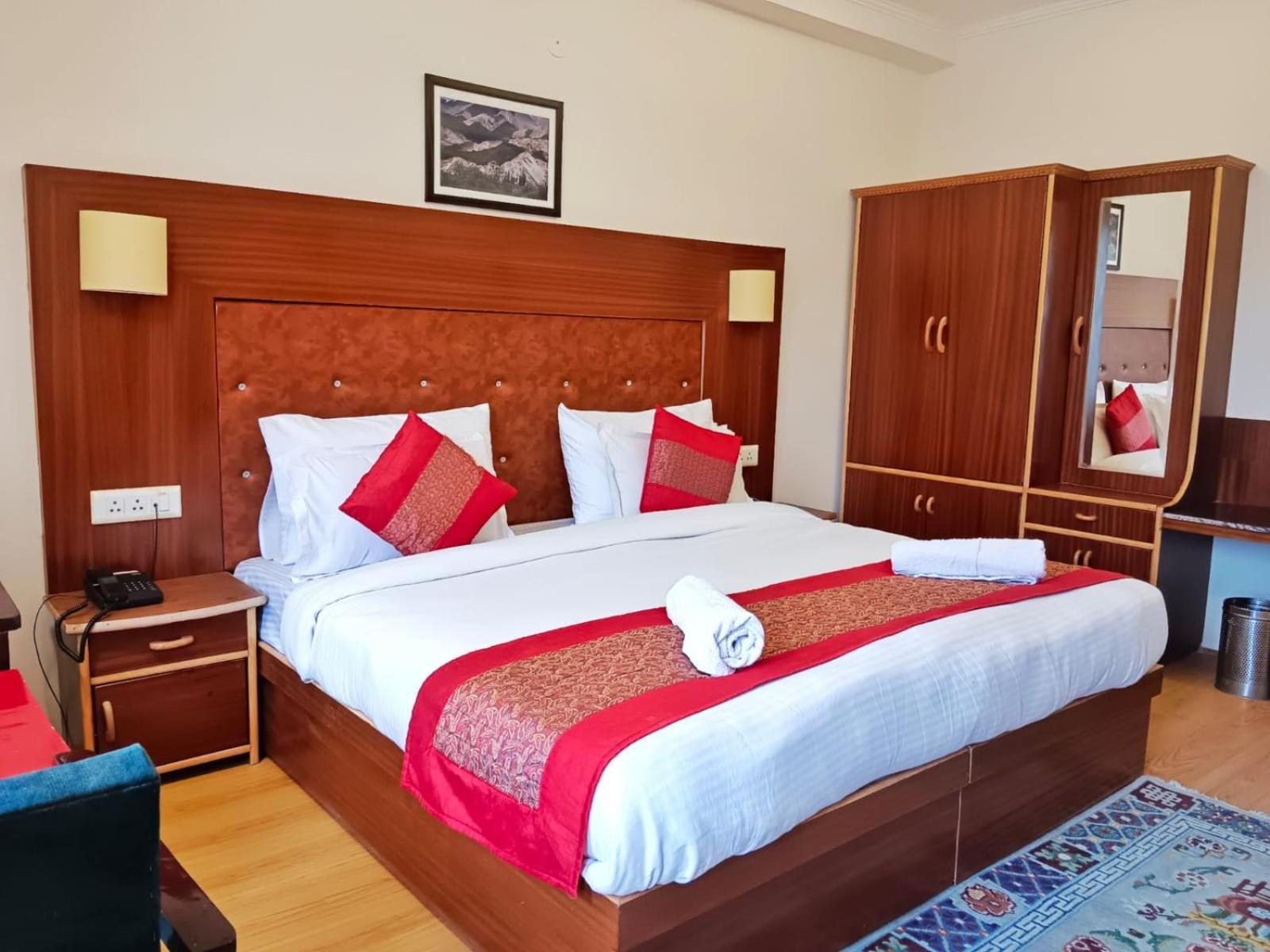 Kidar Hotel เลห์ ภายนอก รูปภาพ